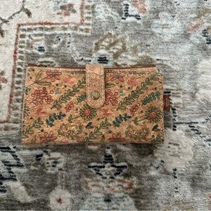 natural cork wallet made in italy